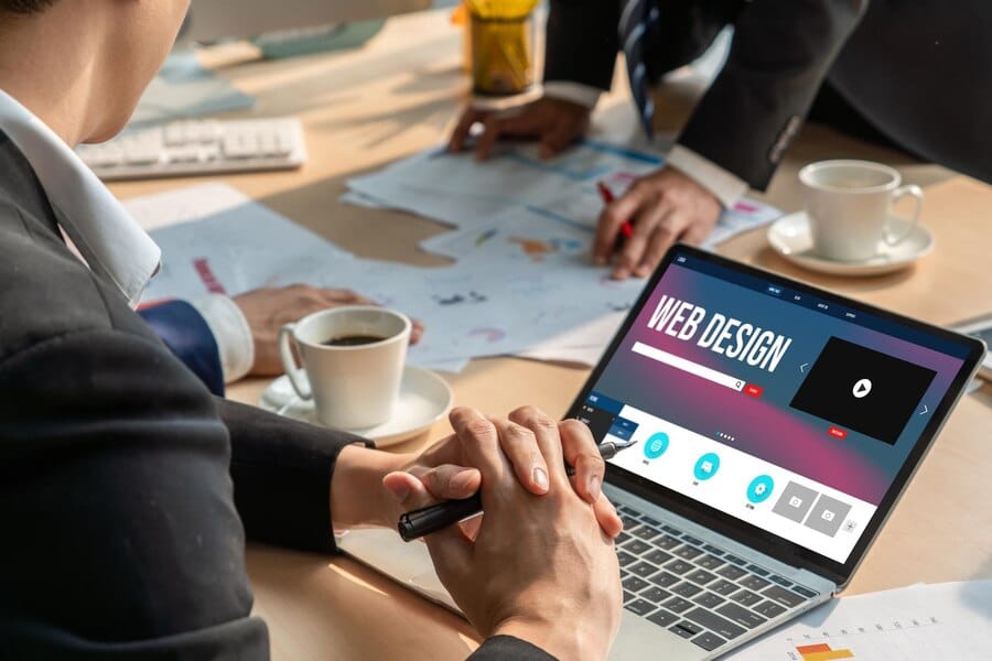 Immersive Visual Storytelling