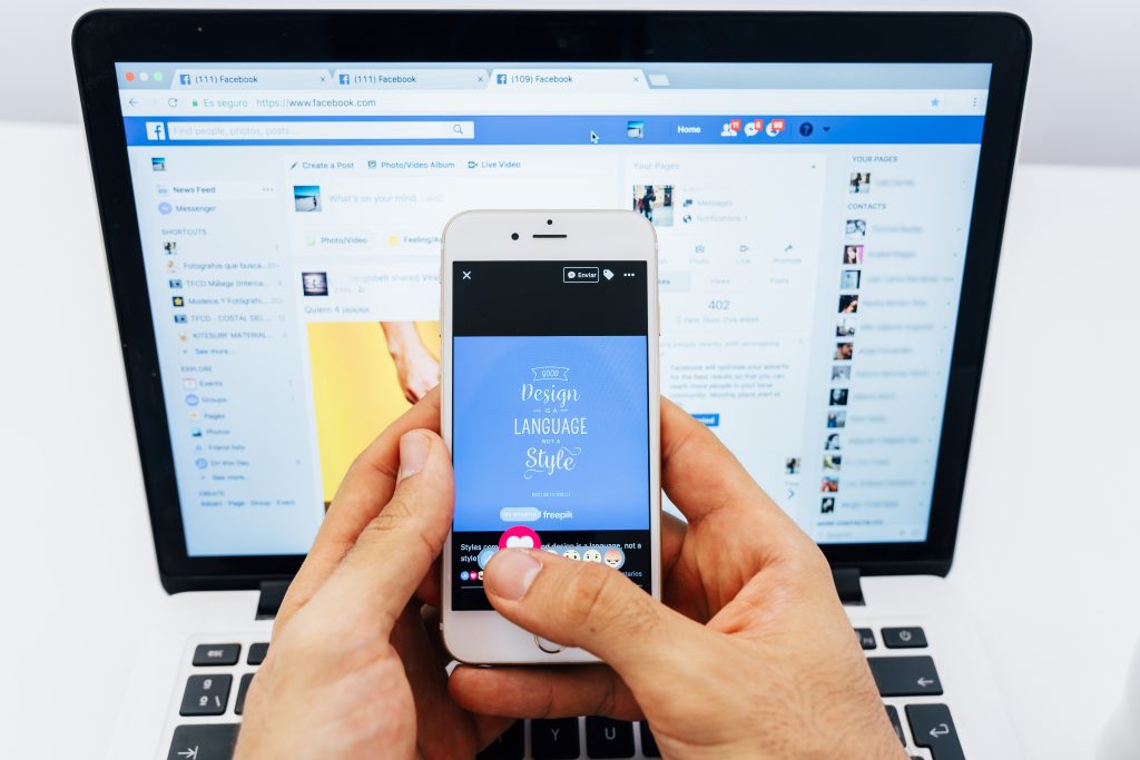 Facebook Fan S Hands